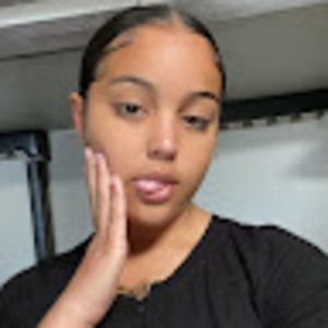 Meet your Posher, Fatima